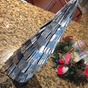 Rustic Christmas tree 14 inches tall new with tags